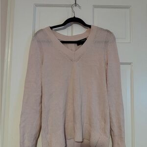 Banana Republic V-Neck Sweater - Soft Pink with fine Italian Yarn